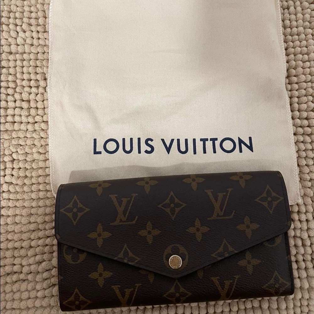 Authentic Louis Vuitton wallet